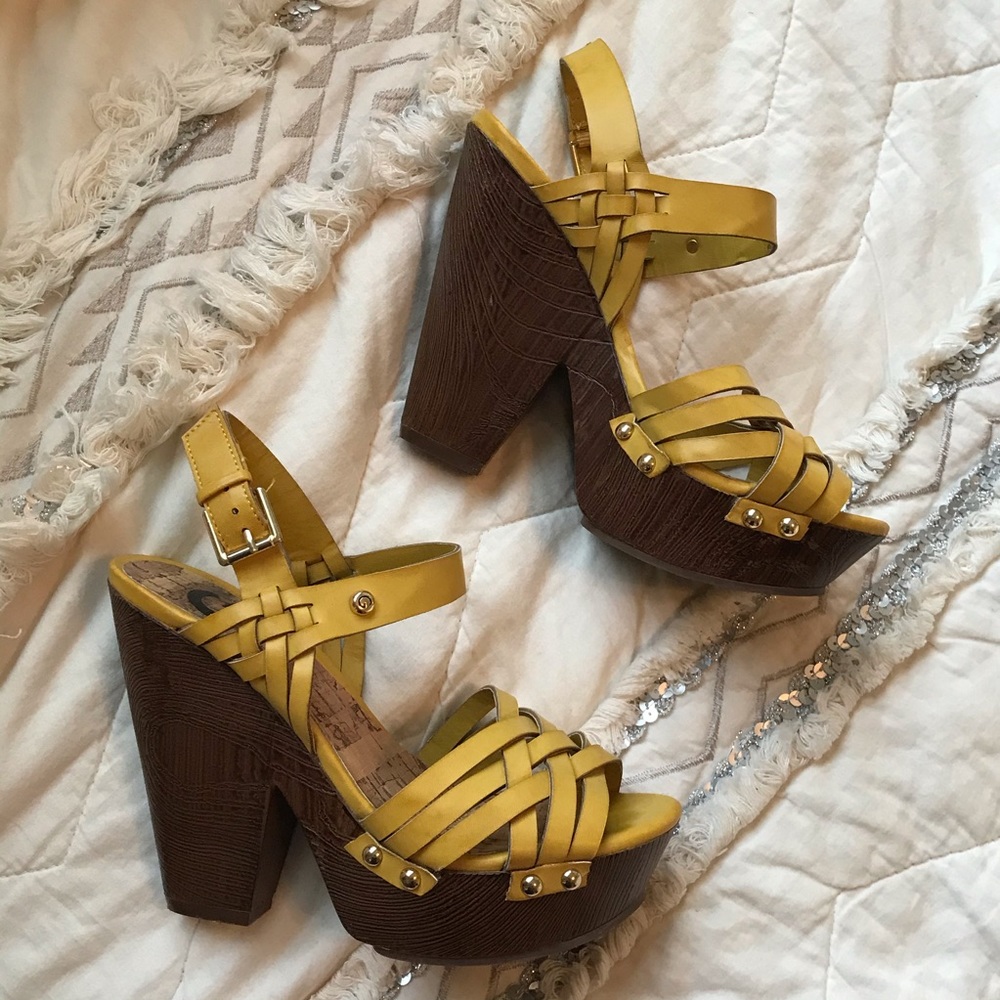 Guess mustard heels